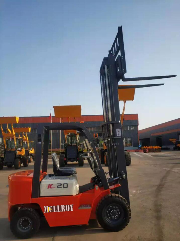 4WD Diesel Powered Forklift , 4 Wheel Drive Forklift With 2000kg Loading Capacity