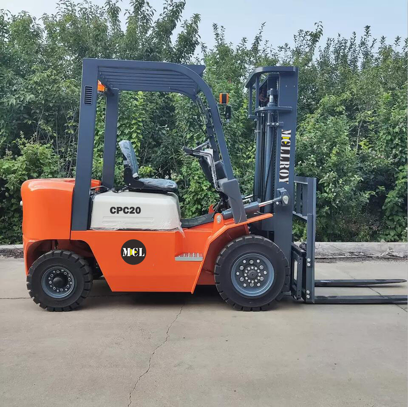 Warehouse Forklift 4 Wheel Drive , FD20 Small Diesel Forklift 19km / Hour