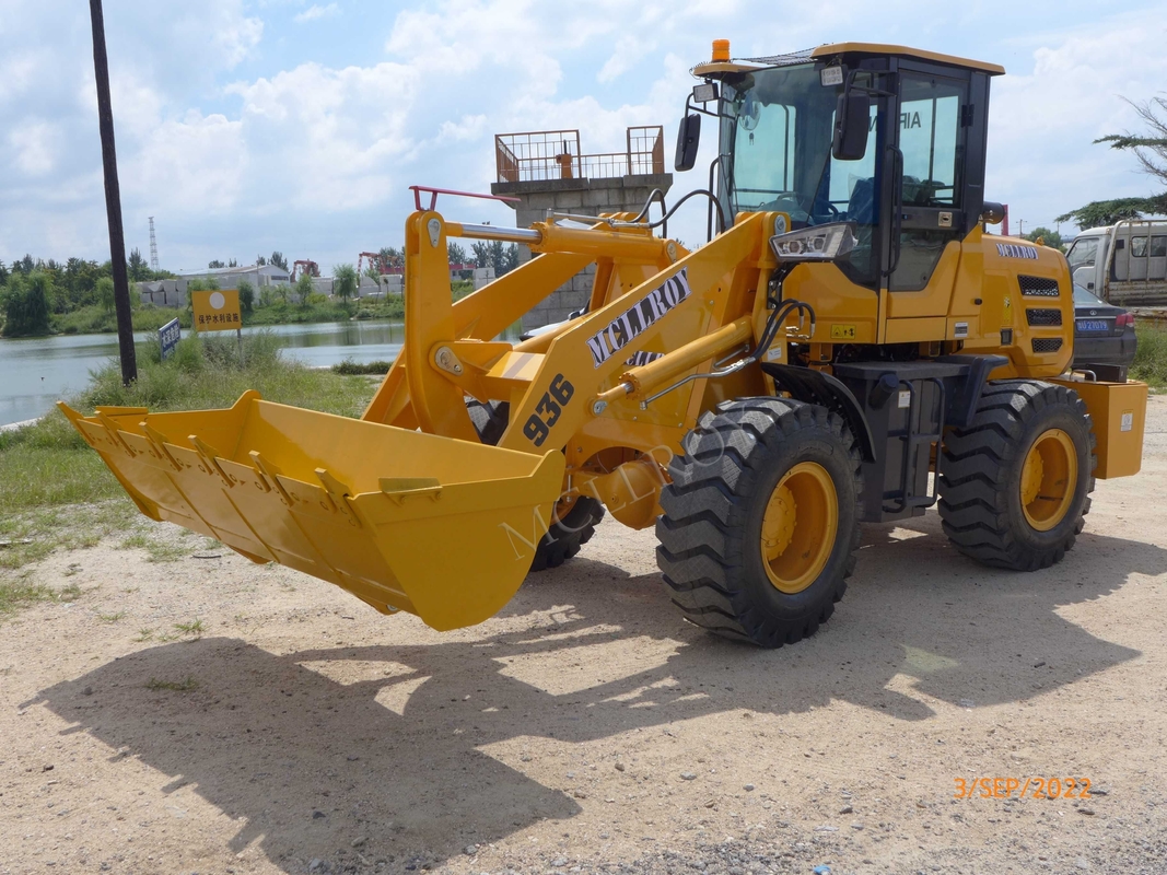 3450mm 2500kg Front End Wheel Loader Safety Fasten Transportation And Delivery 3 Units In 40HQ Container