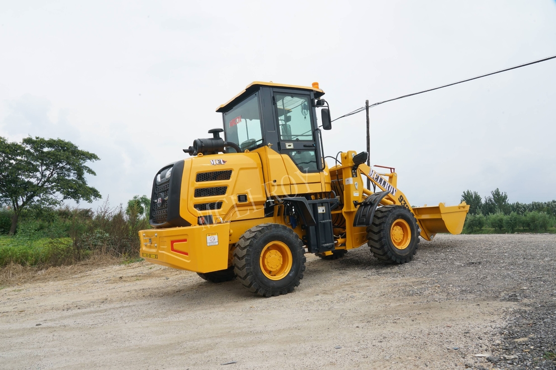 Small Wheel Loader  For Being Used In The Toughest Weather