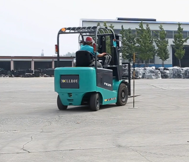 Agile Three And Four Wheel Electric Powered Forklift With 11kw Lifting Motor Power