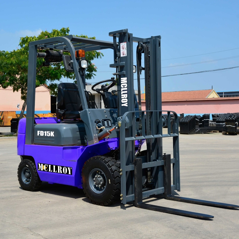 2255mm Overall Length 4 Wheel Diesel Forklift FD15 Small Forklift Truck