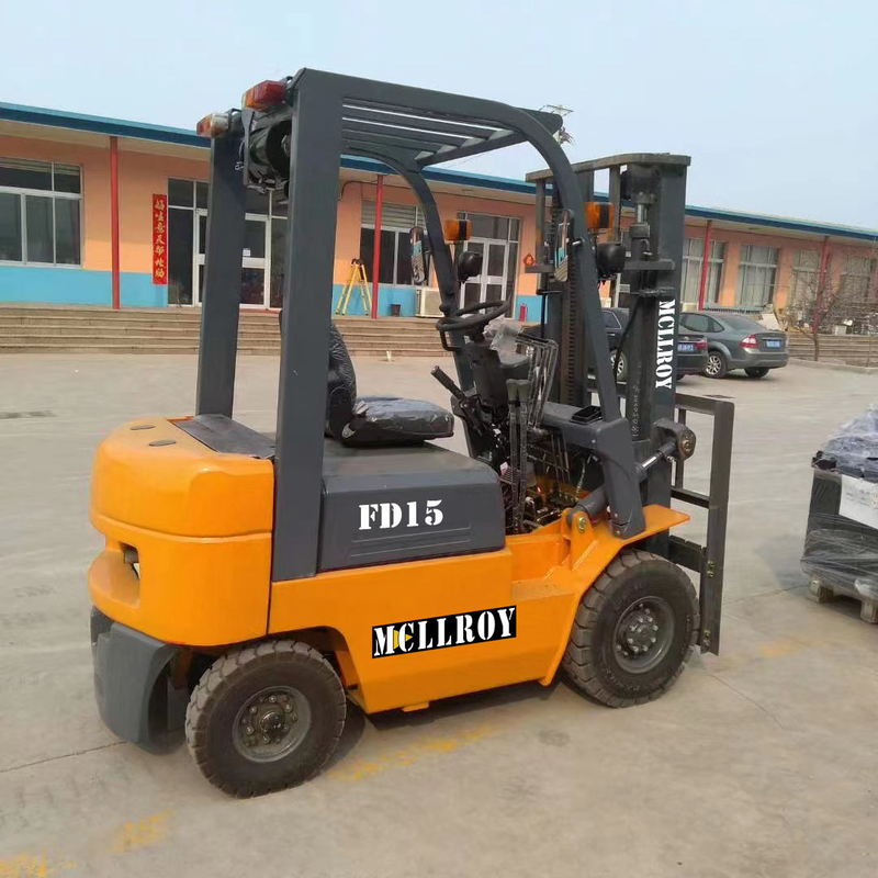 1500kg Loading Capacity Diesel Powered Forklift FD15 Overhead Guard Height 2040mm