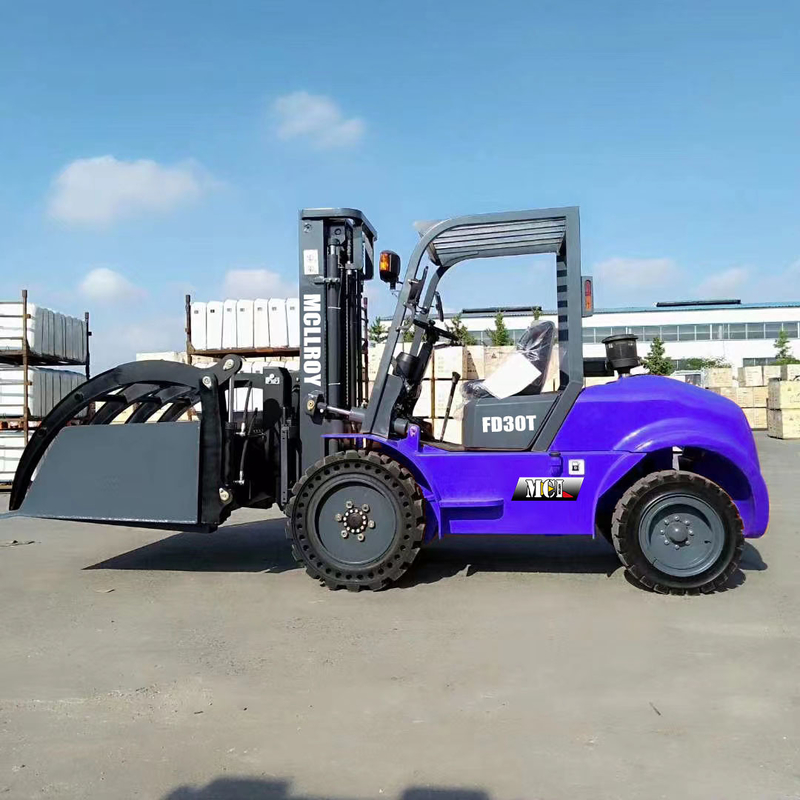 Heavy-Duty Diesel Four-Wheel Drive Forklift Truck Tire Type Air / Solid