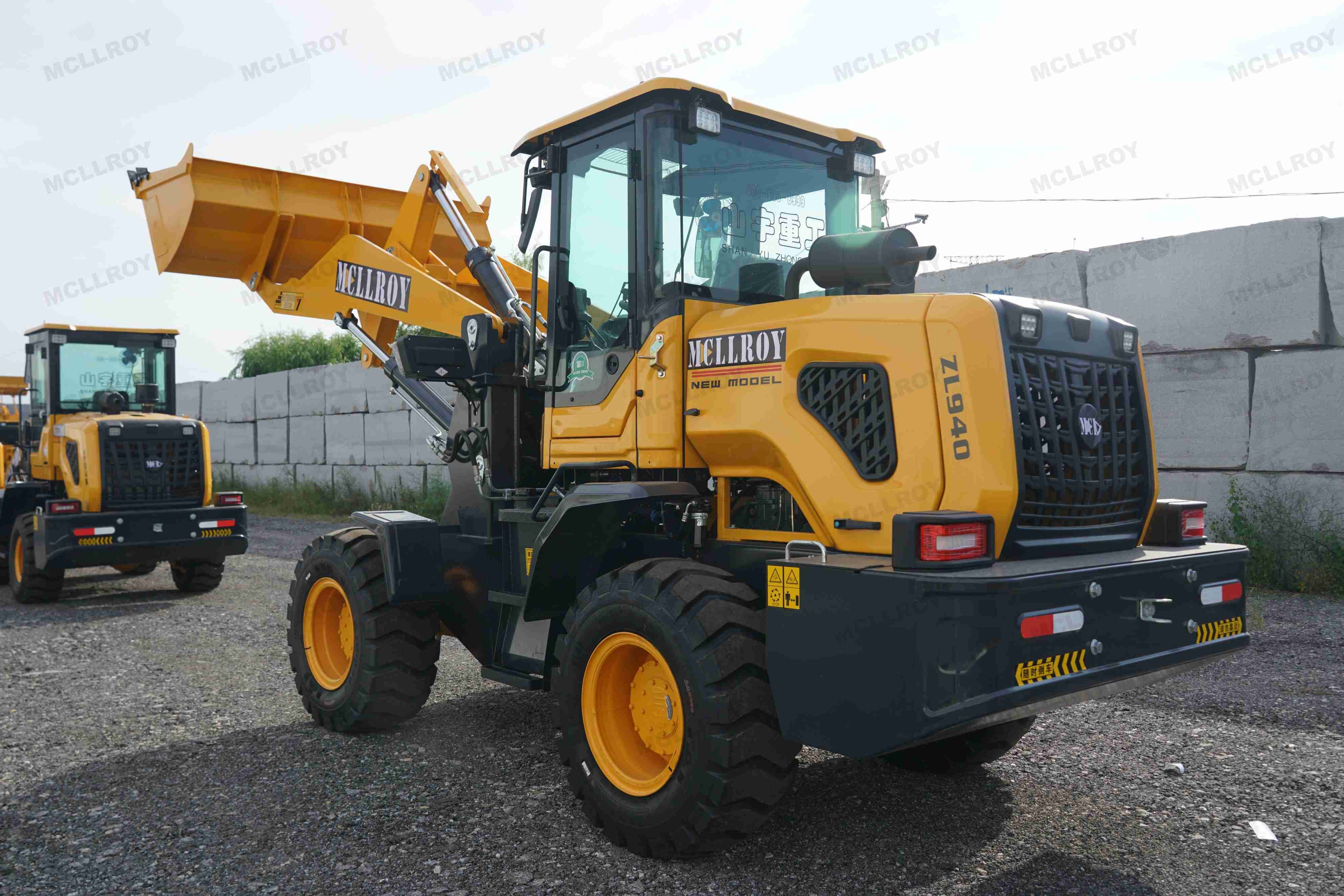 81kw Power Compact Wheel Loaders 2 Tons Changfa 4102 Engine
