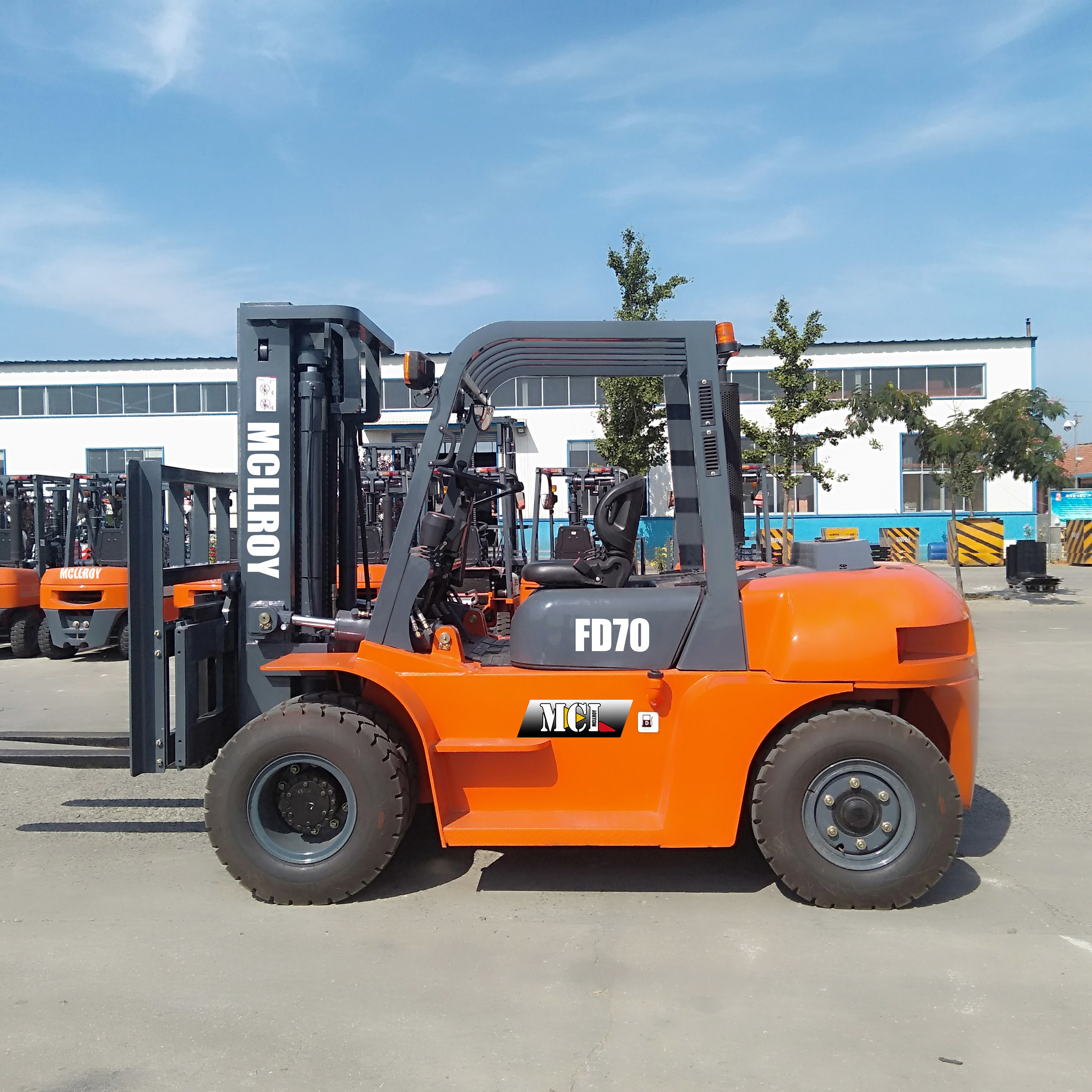 FD70 IC Forklift 29 Km/H Travel Speed Auto Transimission Double Front Air Tire